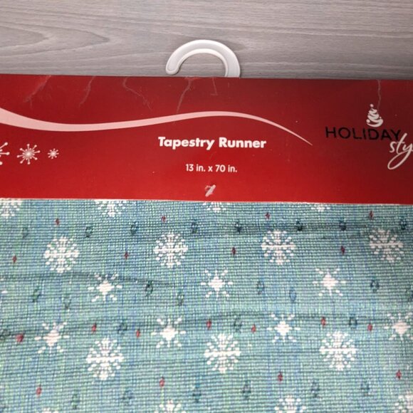 NWT Holiday Style Blue & White Snowman Tapestry Rectangle Table Runner 13" x 70" - Picture 2 of 10